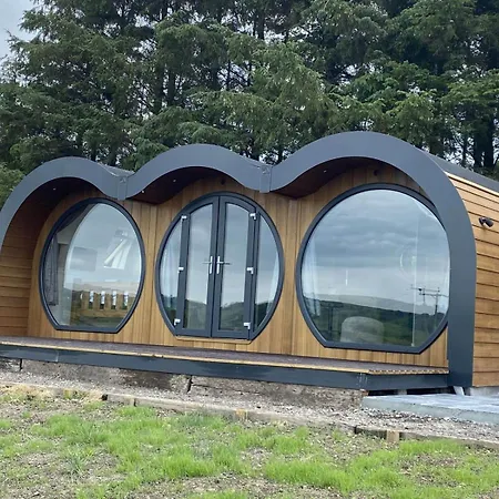 Great House Farm Luxury Pods And Self Catering Hotel Crickadarn Exterior photo