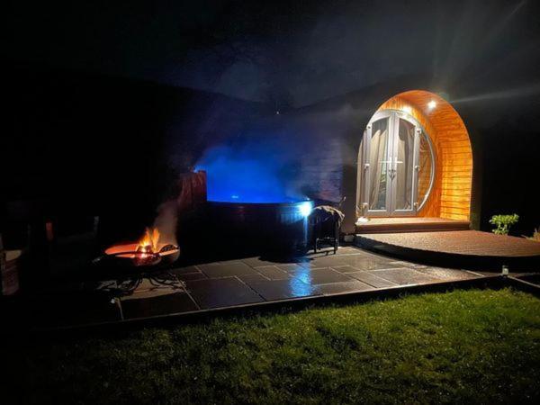 Great House Farm Luxury Pods And Self Catering * Crickadarn