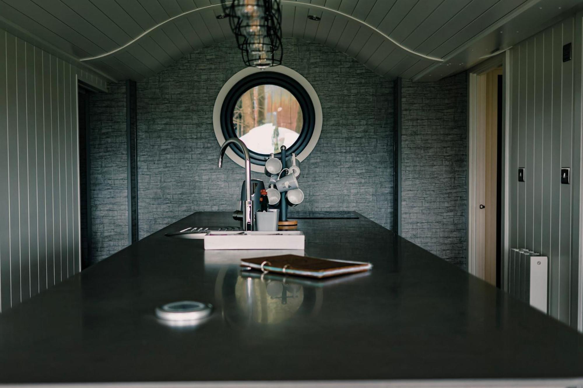 Great House Farm Luxury Pods And Self Catering * Crickadarn